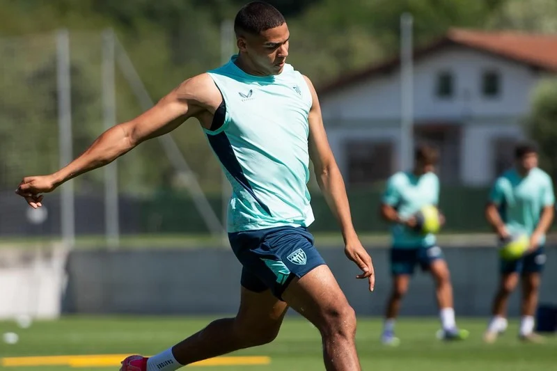 المدرب فالفيردي يدعم تطور سنادي